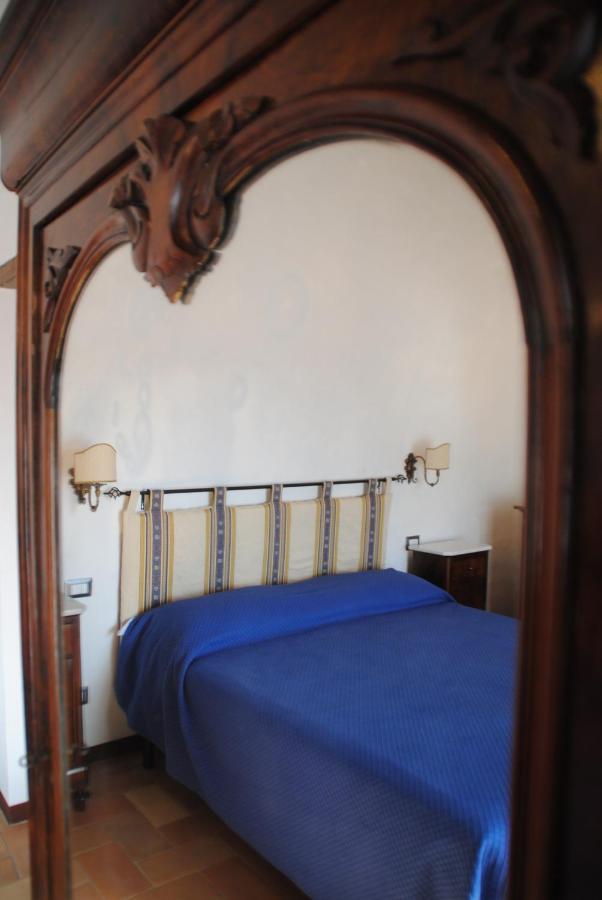 B&B Ponte La Pietra Gubbio Dış mekan fotoğraf