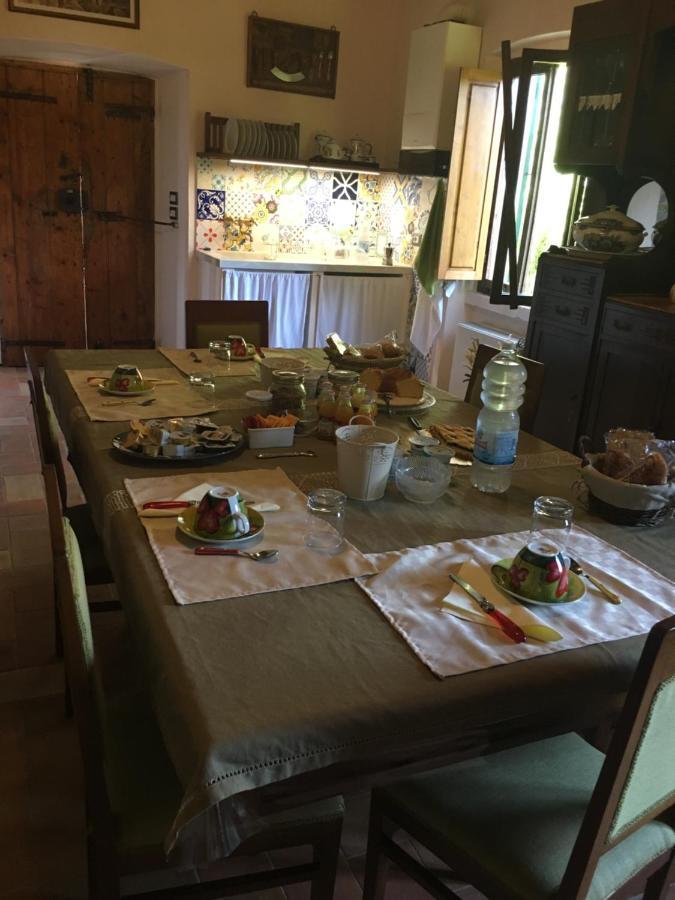B&B Ponte La Pietra Gubbio Dış mekan fotoğraf
